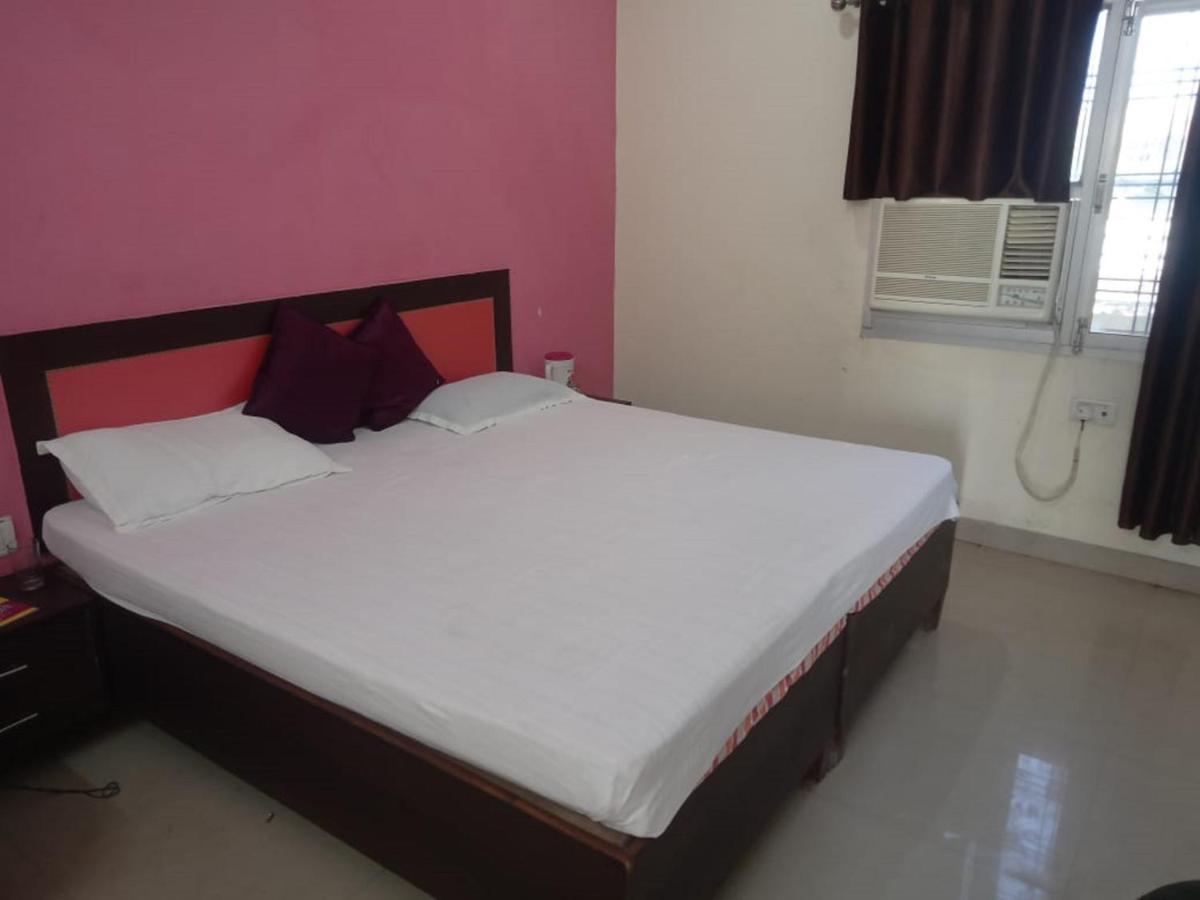 Hotel Siddharth By Wb Economy Jaunpur Buitenkant foto